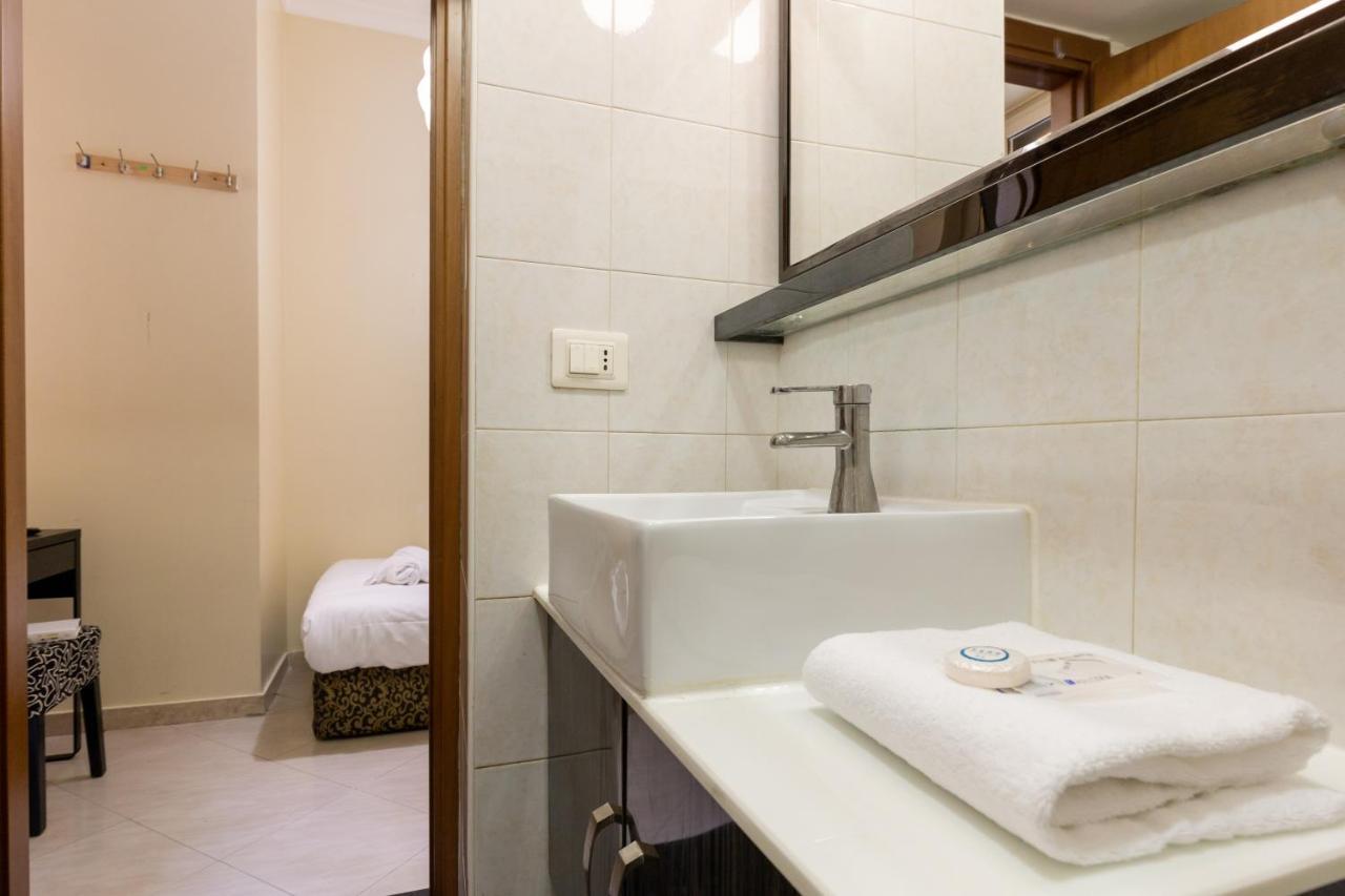 Alveare Bed & Breakfast Рим Екстер'єр фото