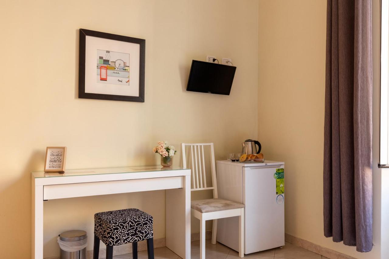 Alveare Bed & Breakfast Рим Екстер'єр фото